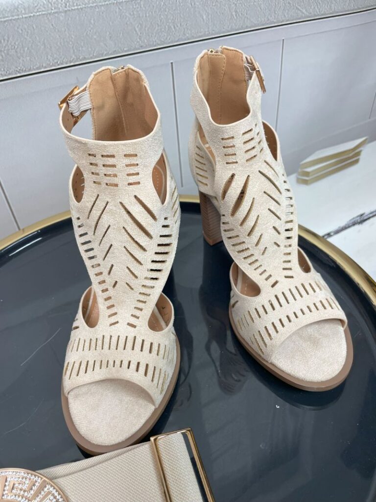 Ażurowe Botki z odkrytym Palcem i Piętą Beż