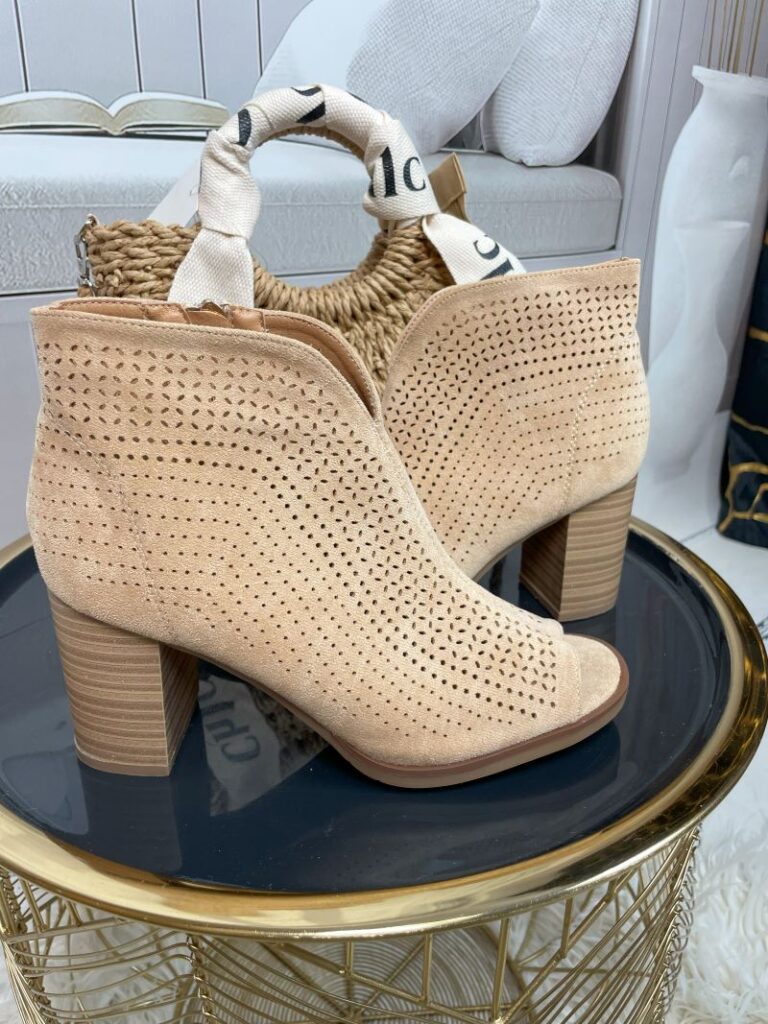 Ażurowe Botki z odkrytym Palcem