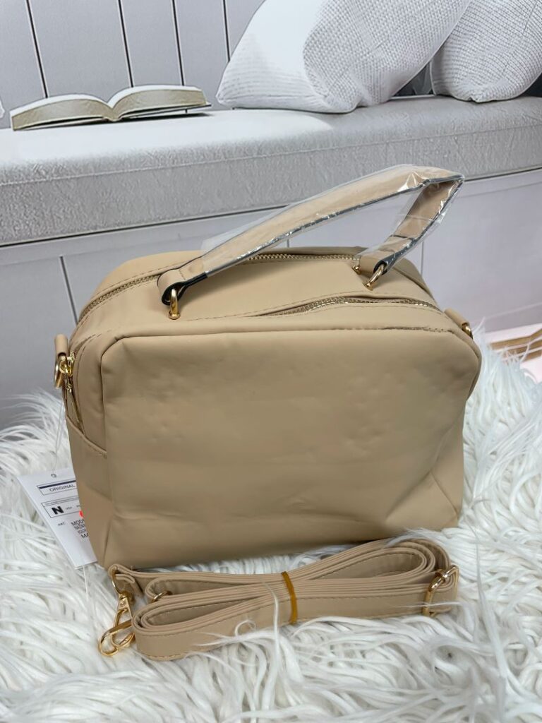 Listonoszka Pikowana Beż Listonoszka Pikowana Beż