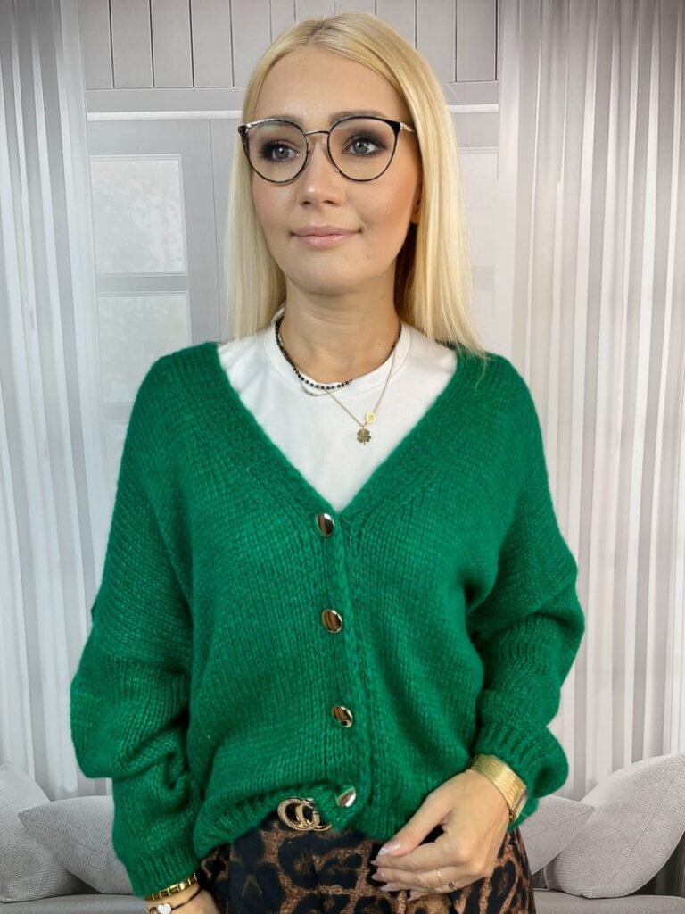 Sweter ze Złotymi Guzikami Butelkowa Zieleń