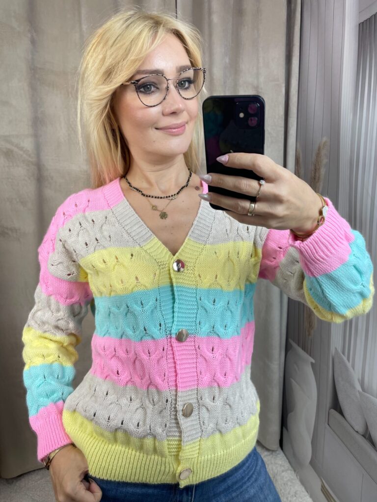 Sweter Ażurowy w Pasy Róż