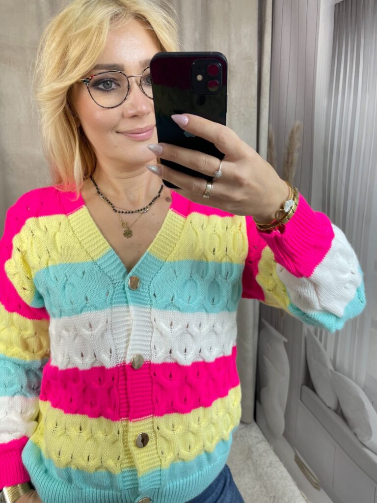 Sweter Ażurowy w Pasy Neonowy Róż Sweter Ażurowy w Pasy Neonowy Róż