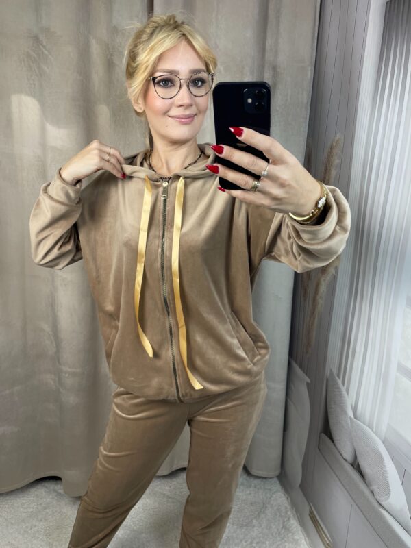 Dres Welurowy Karmel