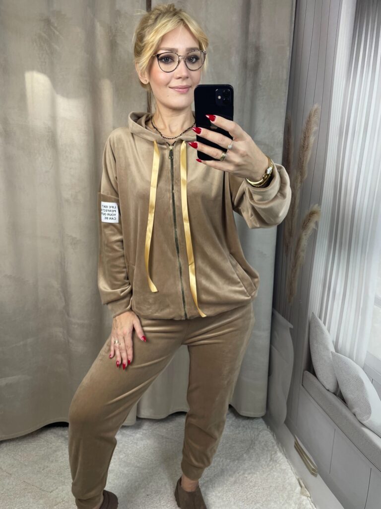 Dres Welurowy Karmel