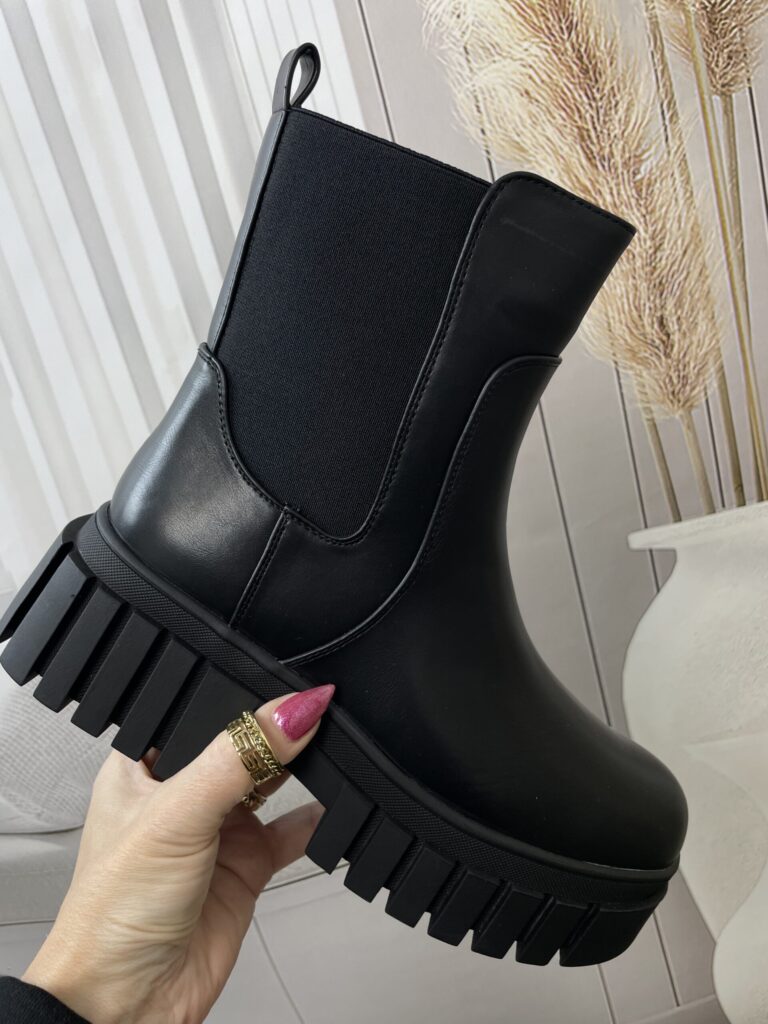 Sztyblety z Eko-Skóry Czarne