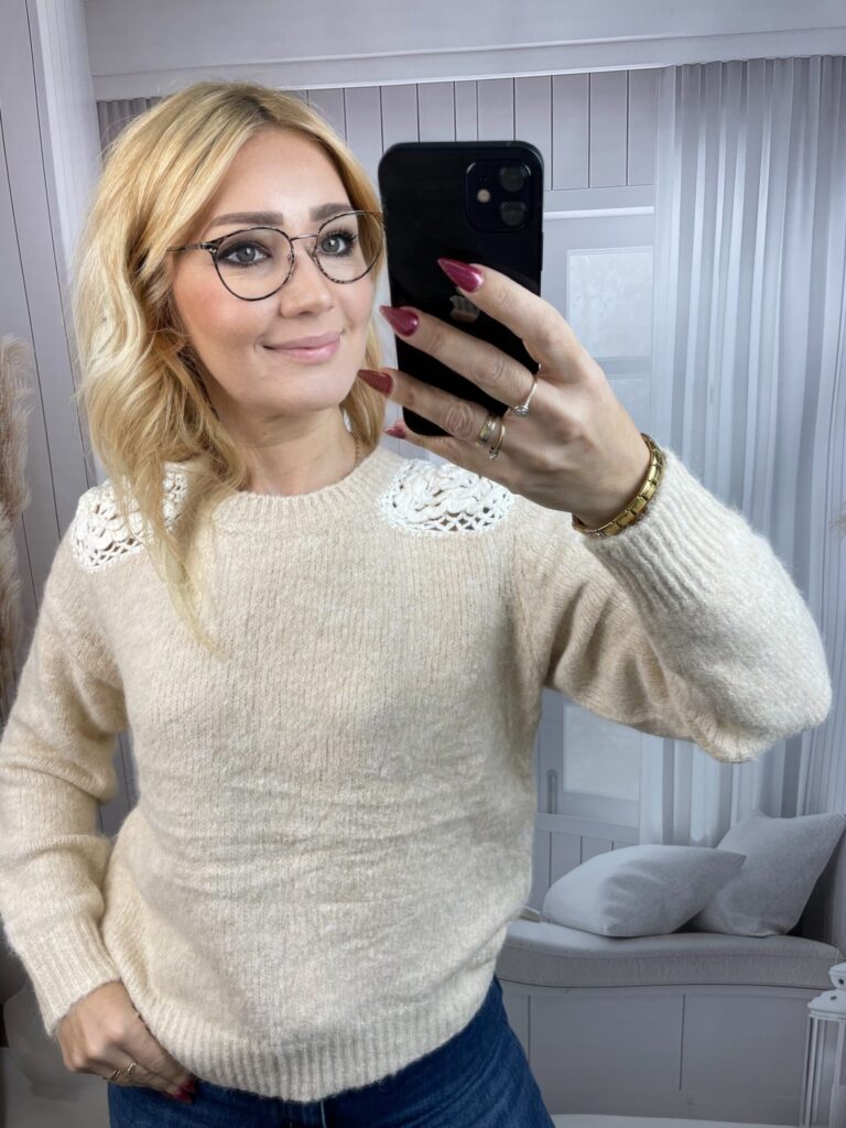 Sweter z Ażurową Wstawką Jasny Beż
