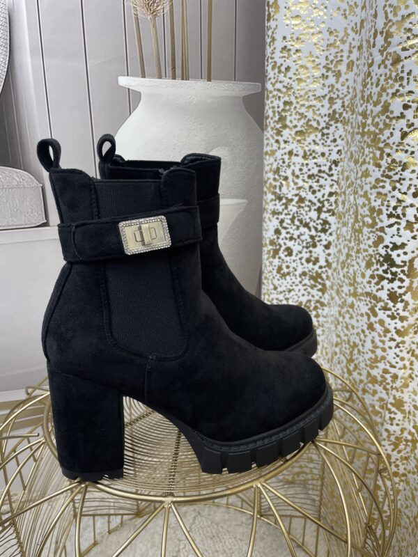 Botki z Eko Zamszu Na Słupku