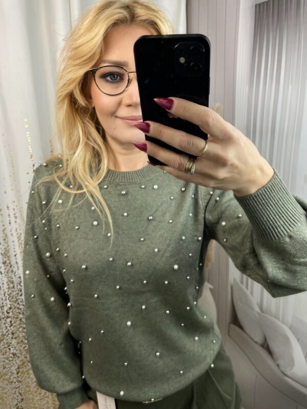 Sweter z Perełkami Oliwka