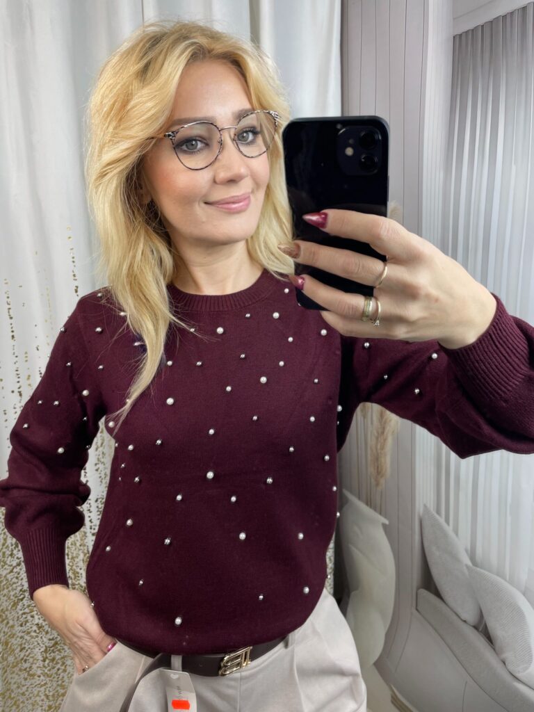 Sweter z Perełkami Bordo