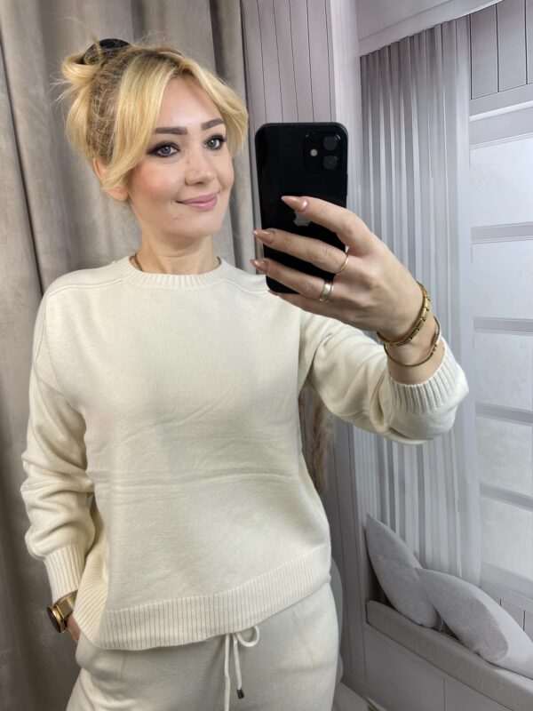 Komplet Dzianinowy Gładki Śmietankowy