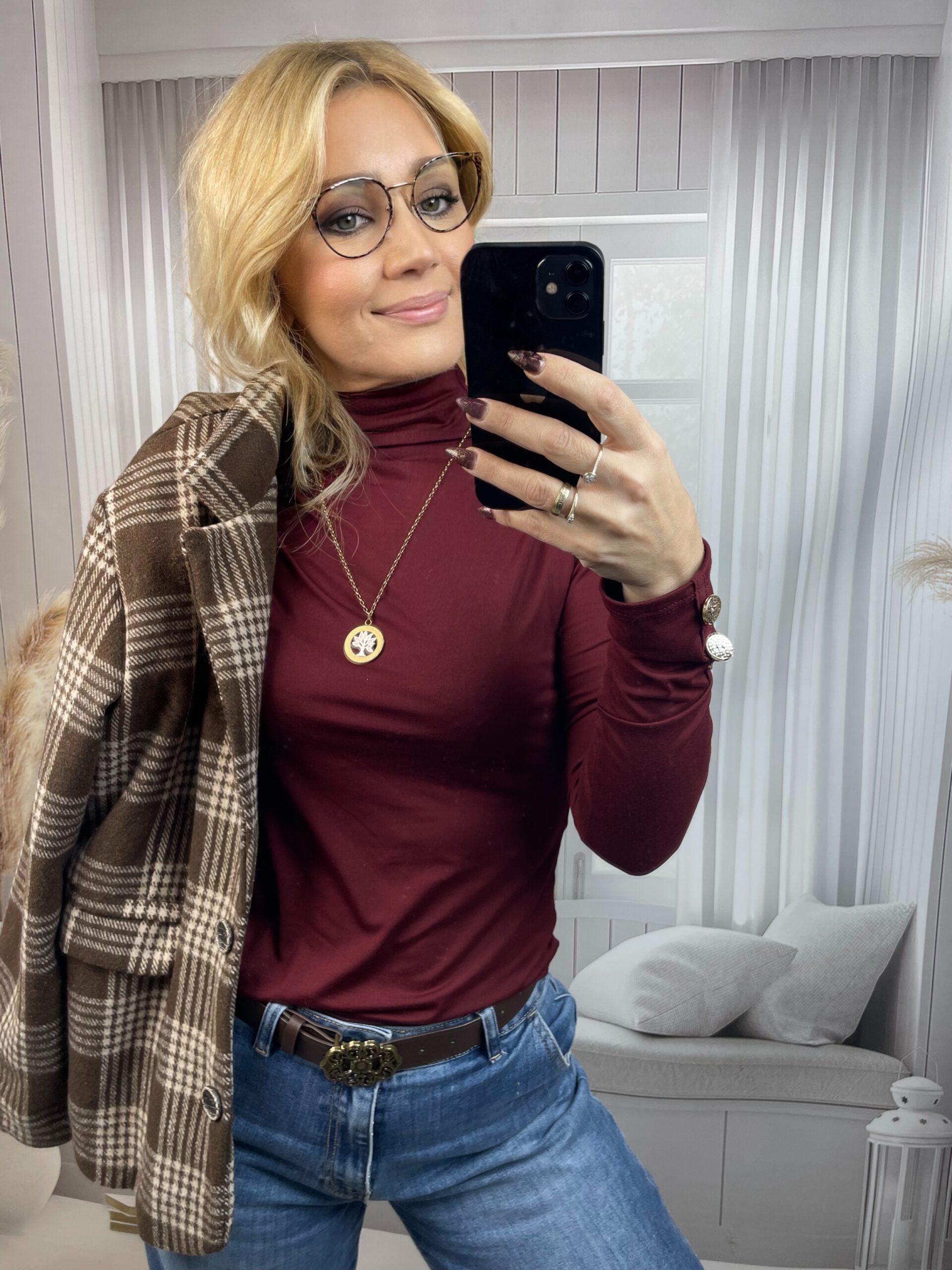 Golf ze Złotymi Guzikami Bordo