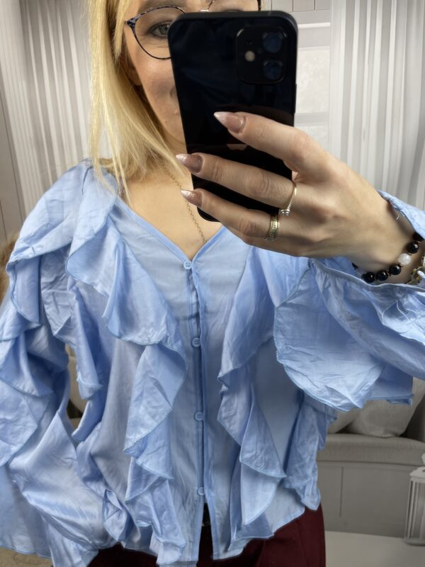 Bluzka z Żabotem i Falbanami Błękit