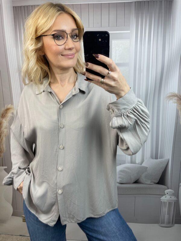 Koszula Oversize z Guzikami w Cyrkonie Fango