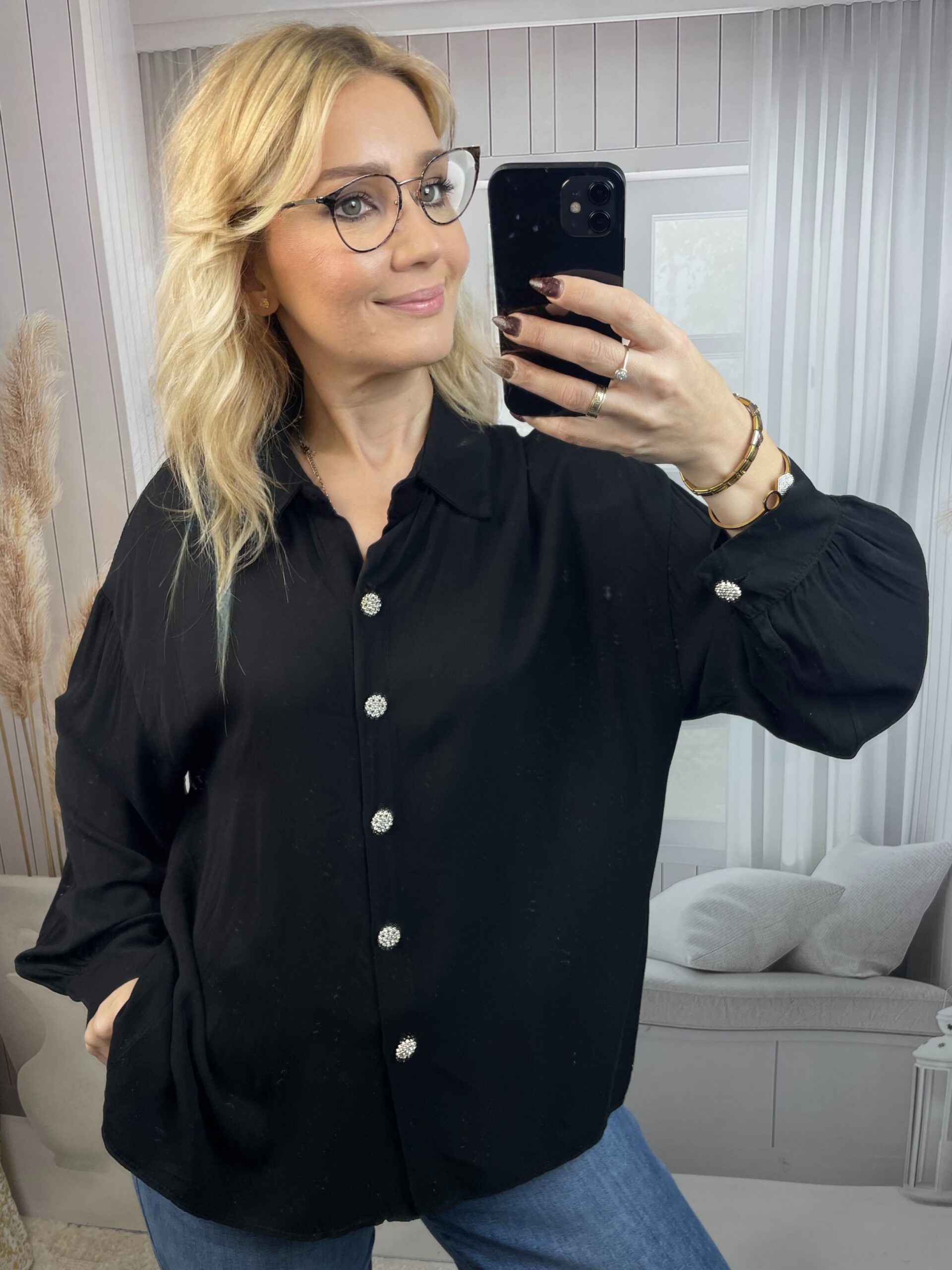 Koszula Oversize z Guzikami w Cyrkonie Czarna