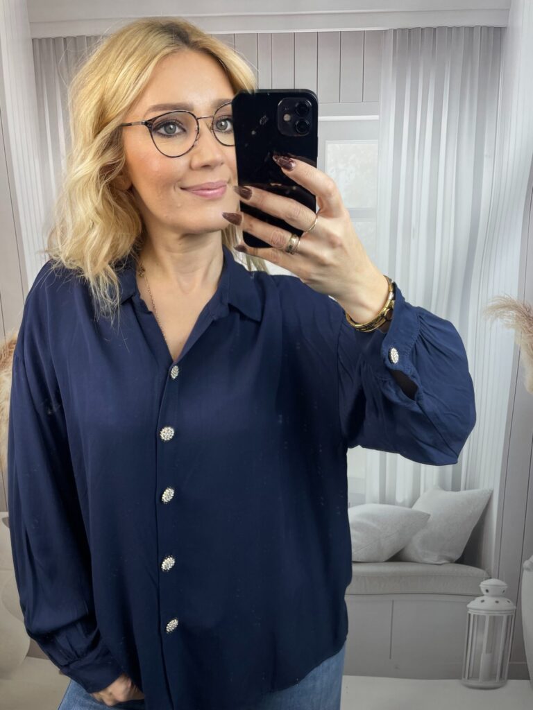 Koszula Oversize z Guzikami w Cyrkonie Granat Koszula Oversize z Guzikami w Cyrkonie Granat