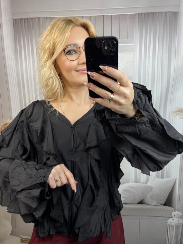 Bluzka z Żabotem i Falbanami Czerń