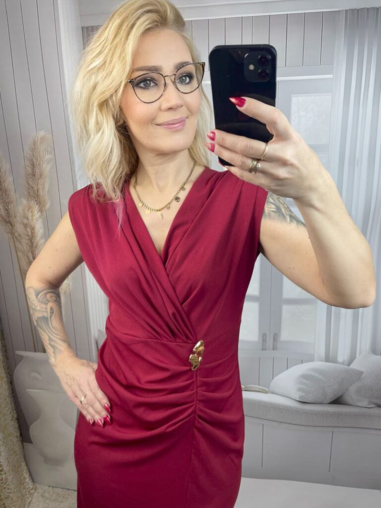 Sukienka Prążkowana z Dekoltem V Bordo L/XL