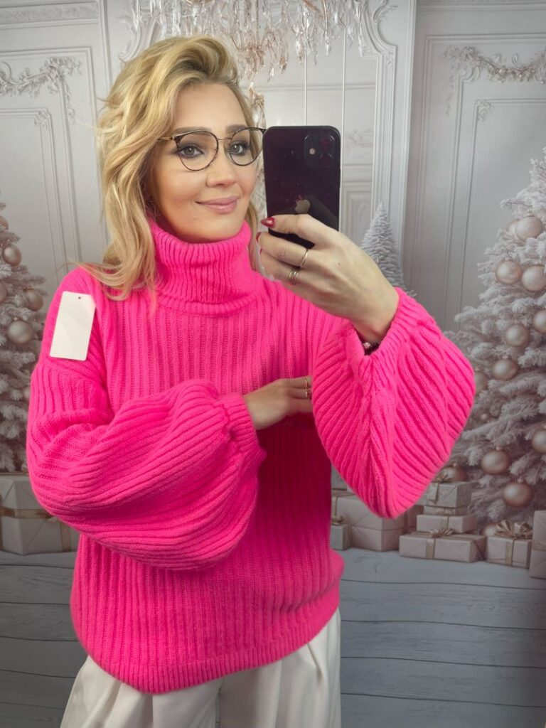 Golf Prążkowany z Rękawem Dzwonkowym Róż