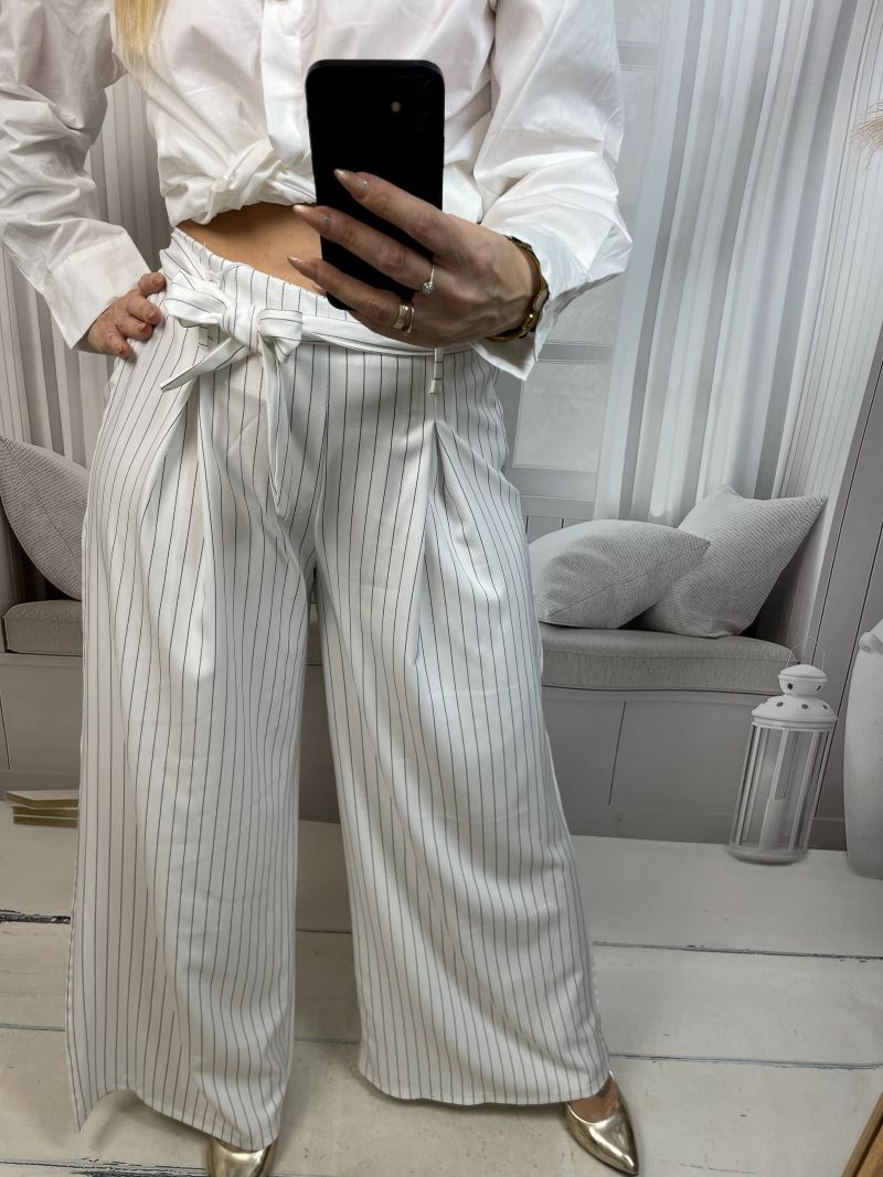 Klasyczne Szwedy w Paski - Białe Klasyczne Szwedy w Paski - Białe