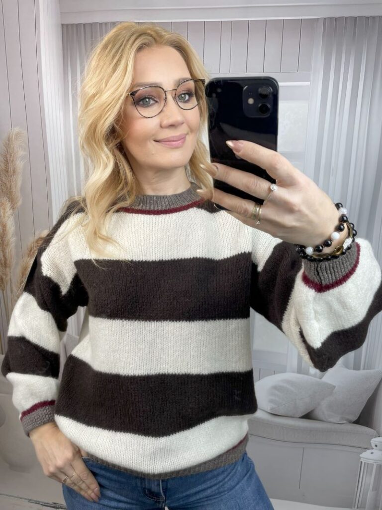 Sweter w Pasy Śmietankowo-Czekoladowy