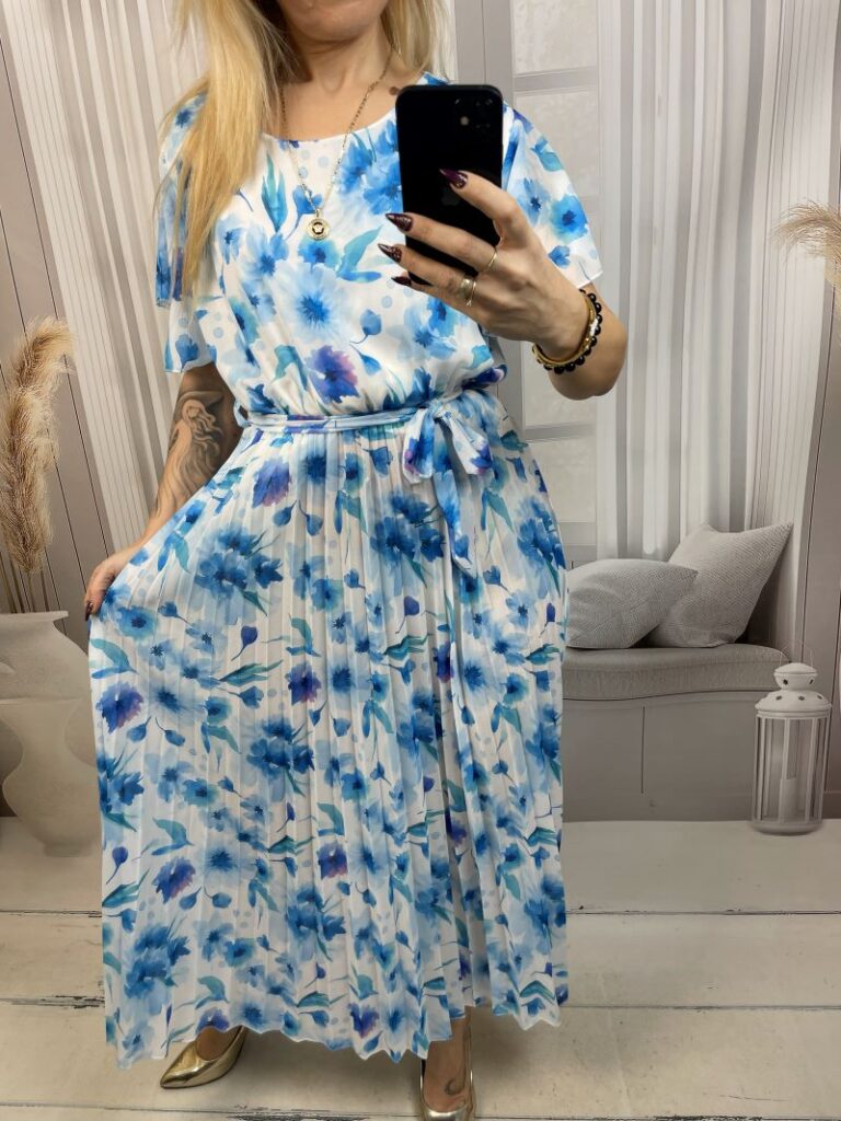 Sukienka Plisowana z Klasycznym Dekoltem Błękit