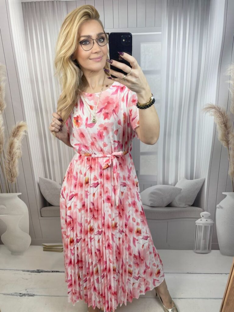 Sukienka Plisowana z Klasycznym Dekoltem Koral