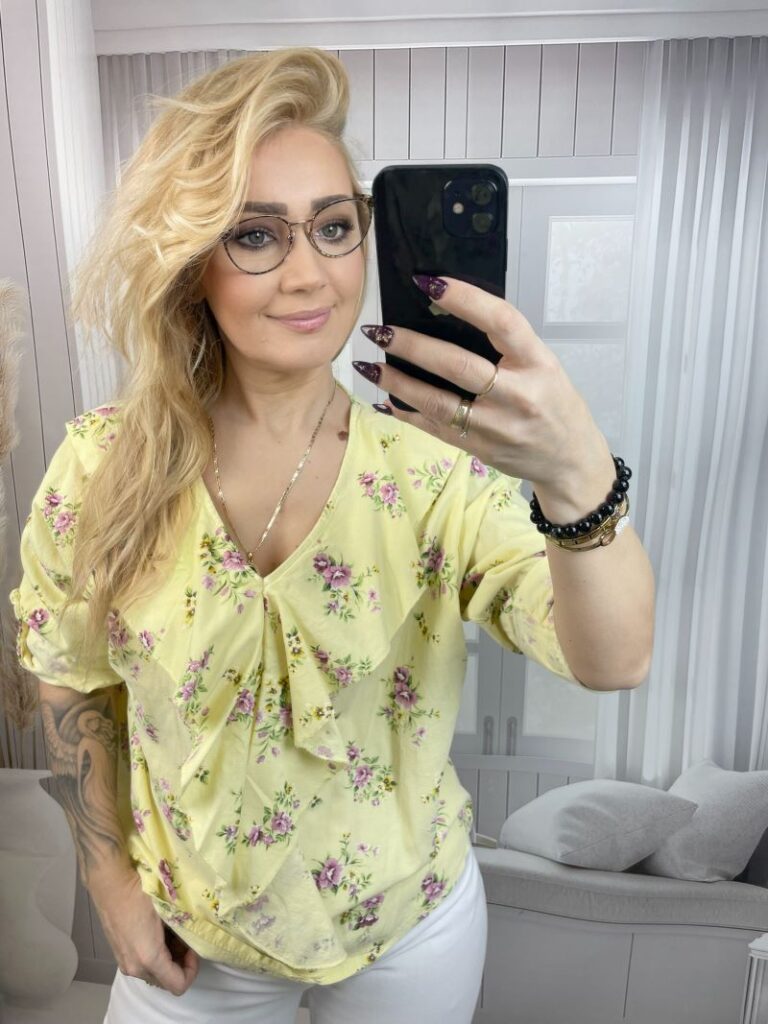 Bluzka Sztruksowa w Kwiaty 100 % Bawełna - Żółta