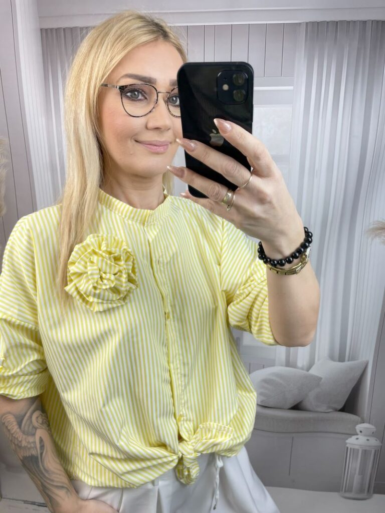 Koszula w Paski z Broszką z Różaną - Żółta