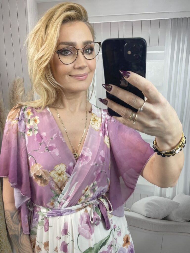 Sukienka Maxi w Kwiaty - Fiolet