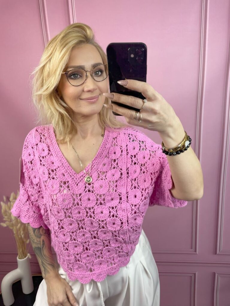 Bluzka Ażurowa z Dekoltem V - Róż