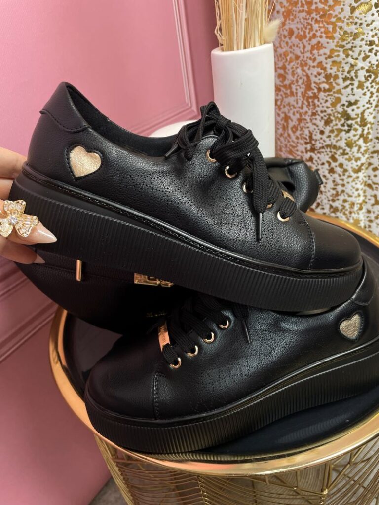 Sneakersy na Platformie ze Skórzaną Wkładką Serce