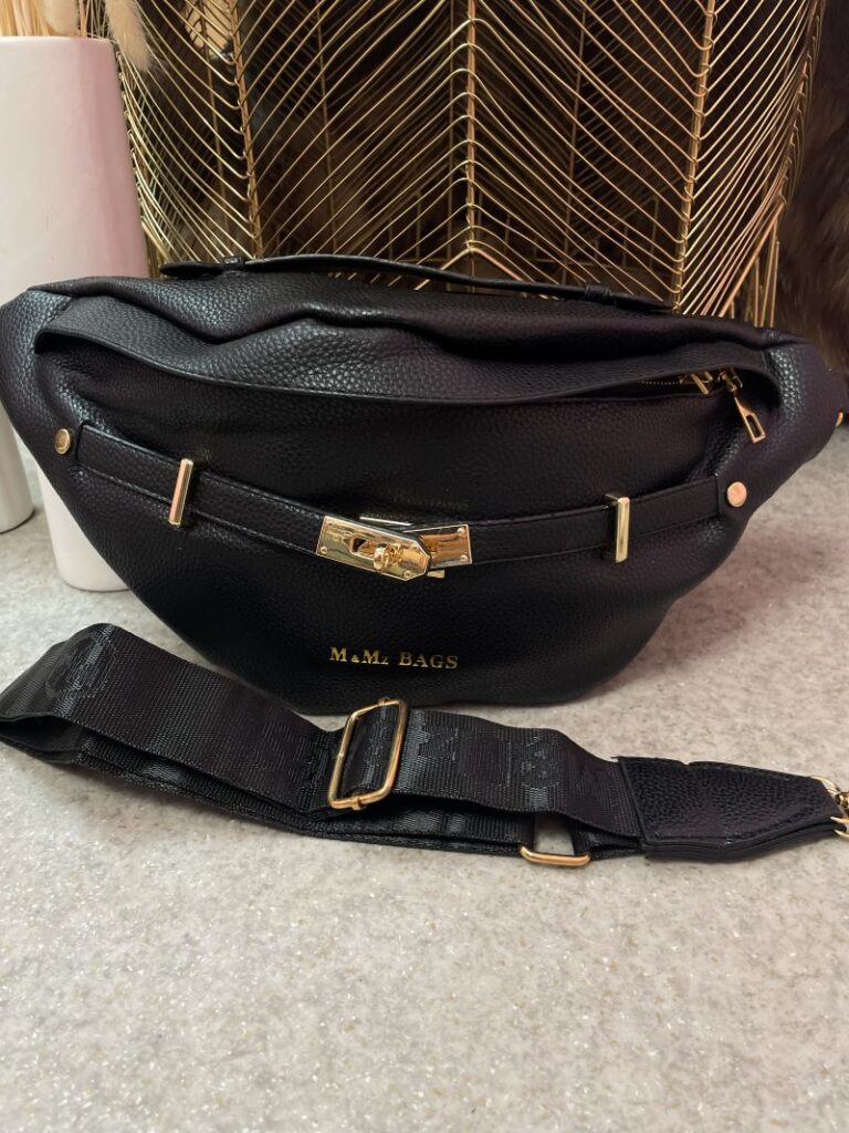 Torebka Listonoszka ze Złotymi Okuciami - Czarna