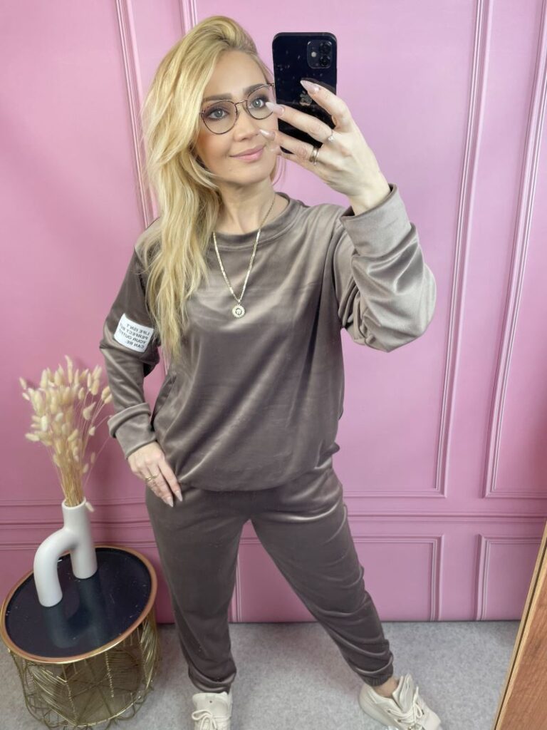 Dres Welurowy - Czekolada