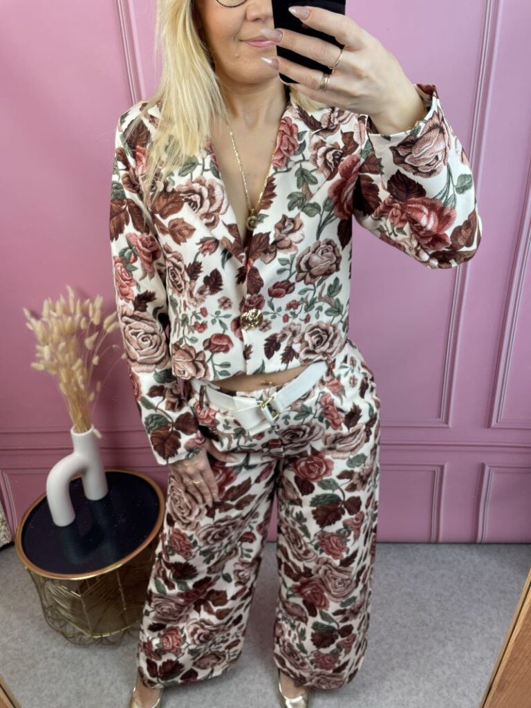 Garnitur w Kwiaty - Brąz