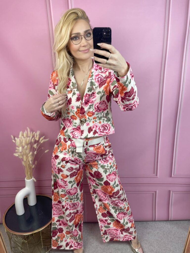 Garnitur w Kwiaty - Koral