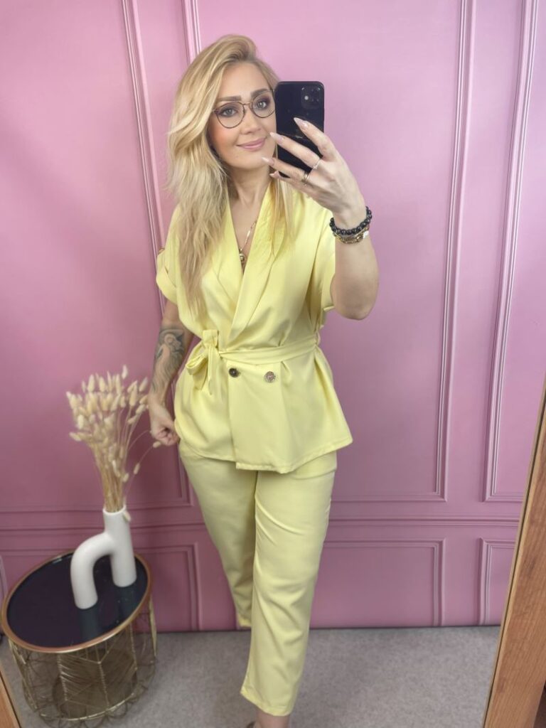 Komplet Kamizelka z Cygaretkami - Żółty