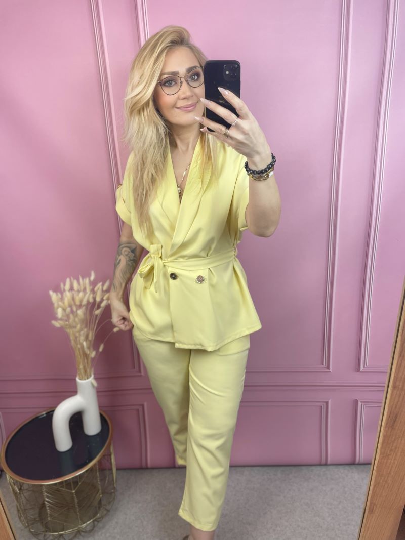 Komplet Kamizelka z Cygaretkami - Żółty Komplet Kamizelka z Cygaretkami - Żółty