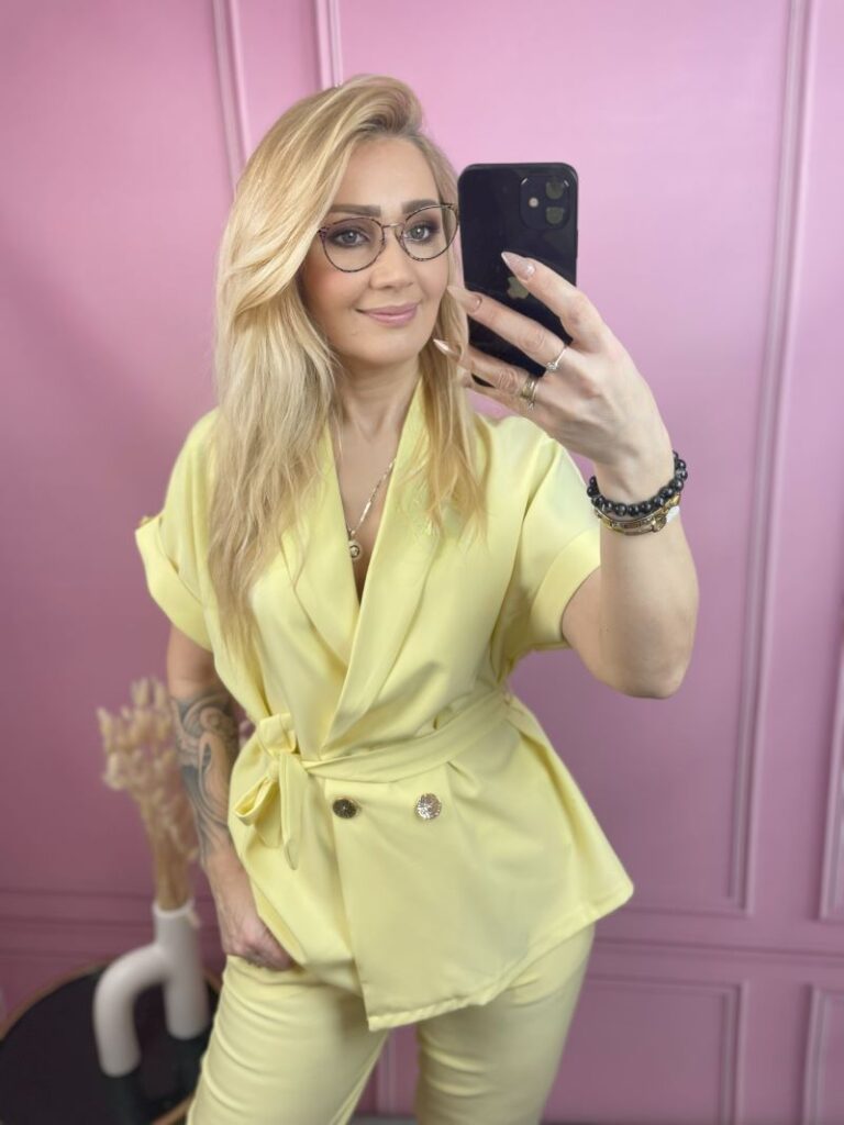 Komplet Kamizelka z Cygaretkami - Żółty