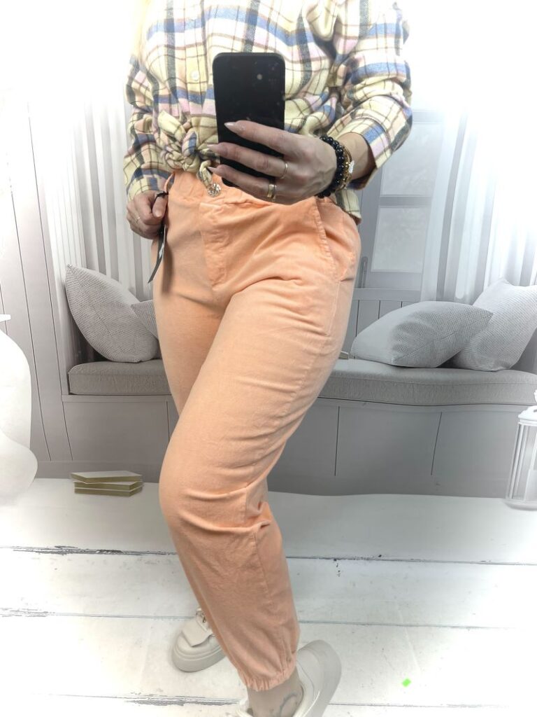 Spodnie Sztruksowe Joggery - Morelowe Spodnie Sztruksowe Joggery - Morelowe