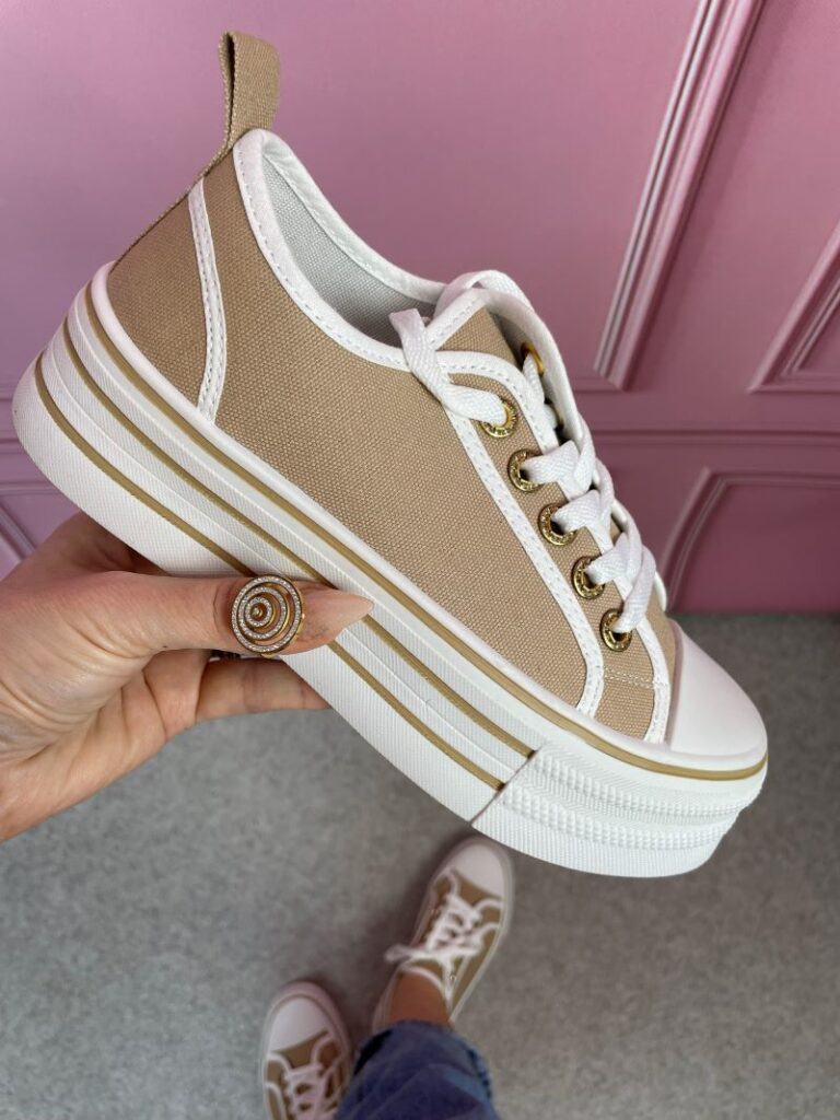 Trampki Sznurowane na Wysokiej Podeszwie - Beż