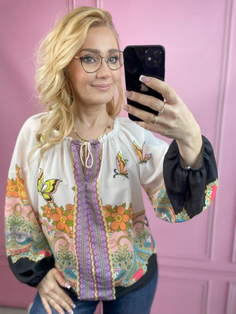 Bluzka Hiszpanka ze Wzorem Indyjskim - Czarny