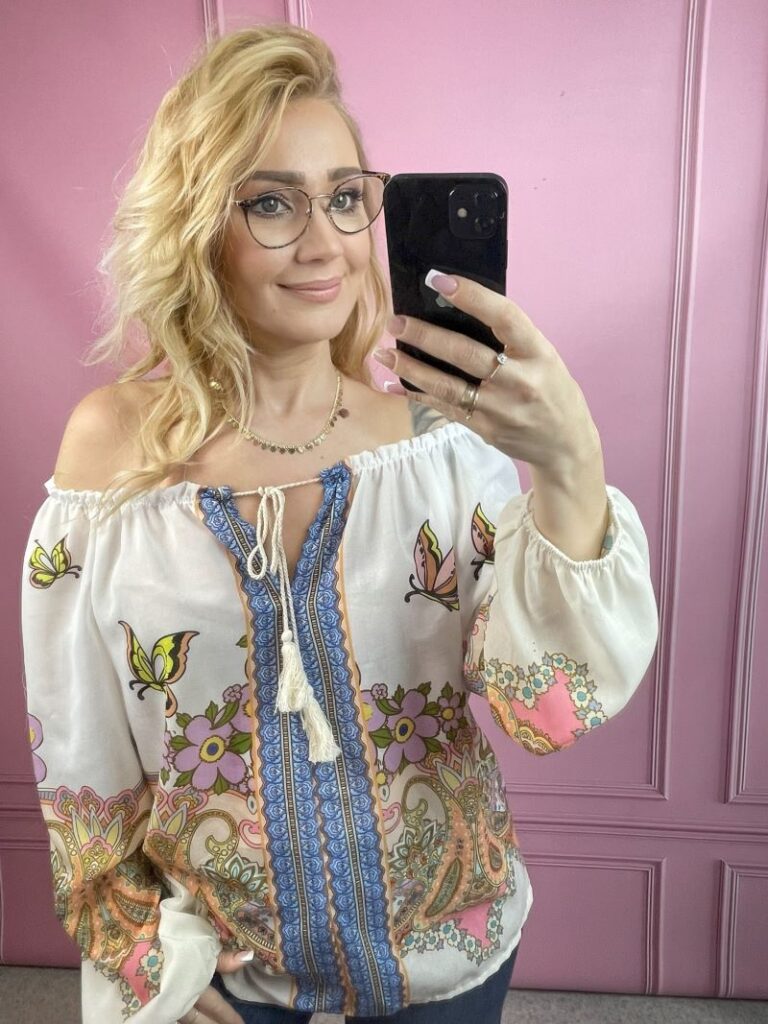 Bluzka Hiszpanka ze Wzorem Indyjskim - Jasny Beż