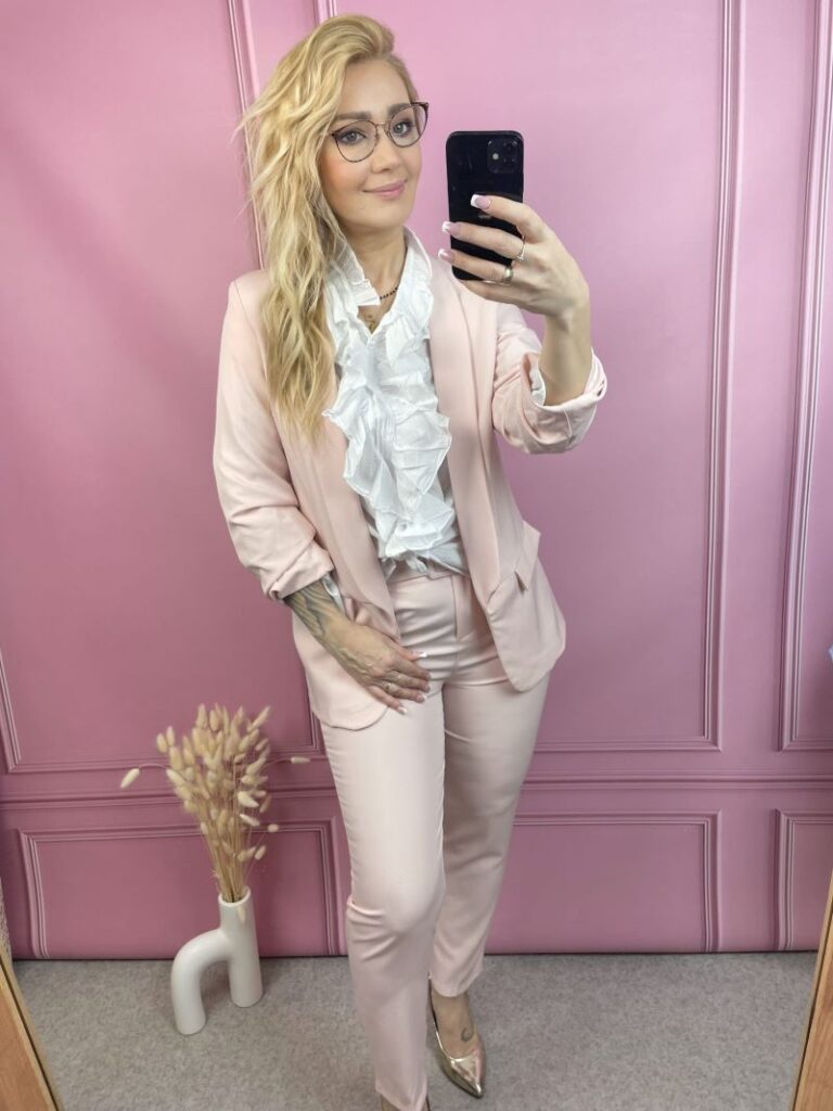 Garnitur Damski z Cygaretkami - Pudrowy Róż