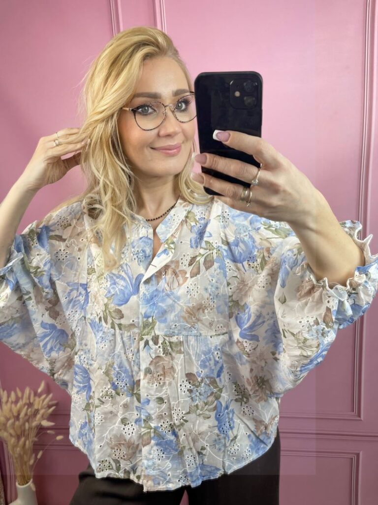 Koszula Haftowana w Kwiaty - Błękit