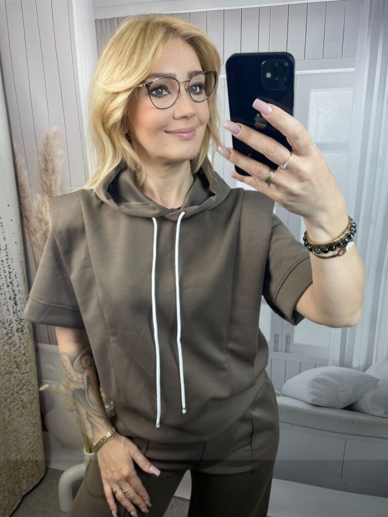 Dres Masełkowy z Przeszyciami - Czekolada