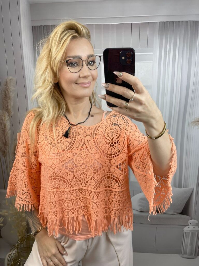 Sweter Ażurowy z Dzwonkowym Rękawem - Brzoskwinia