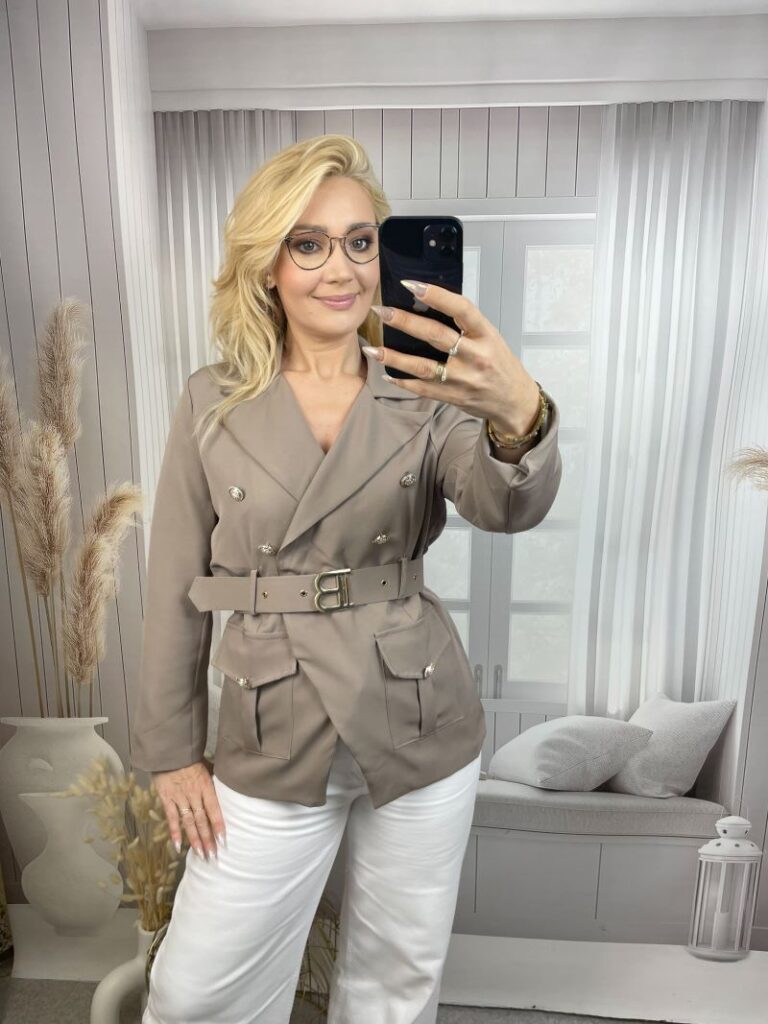 Elegancki Żakiet ze Złotymi Guzikami - Fango