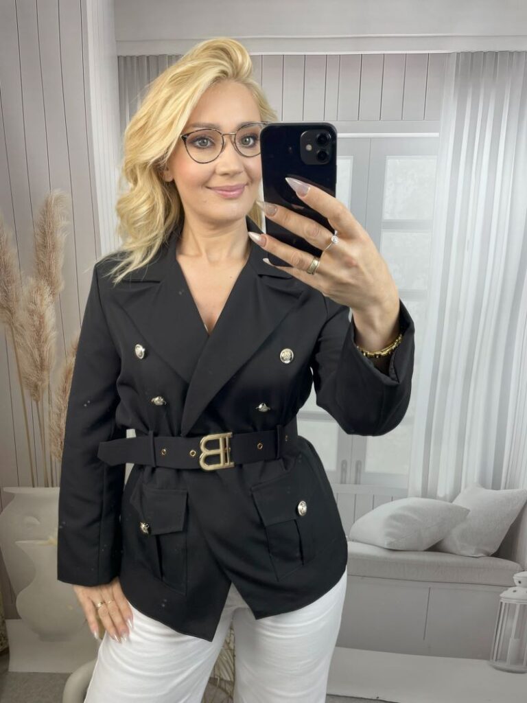 Elegancki Żakiet ze Złotymi Guzikami - Czarny Elegancki Żakiet ze Złotymi Guzikami - Czarny