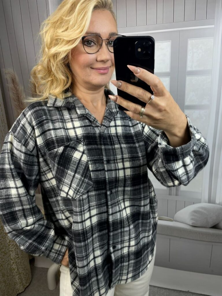 Koszulka w Kratę Flanelowa - Biało -Czarna