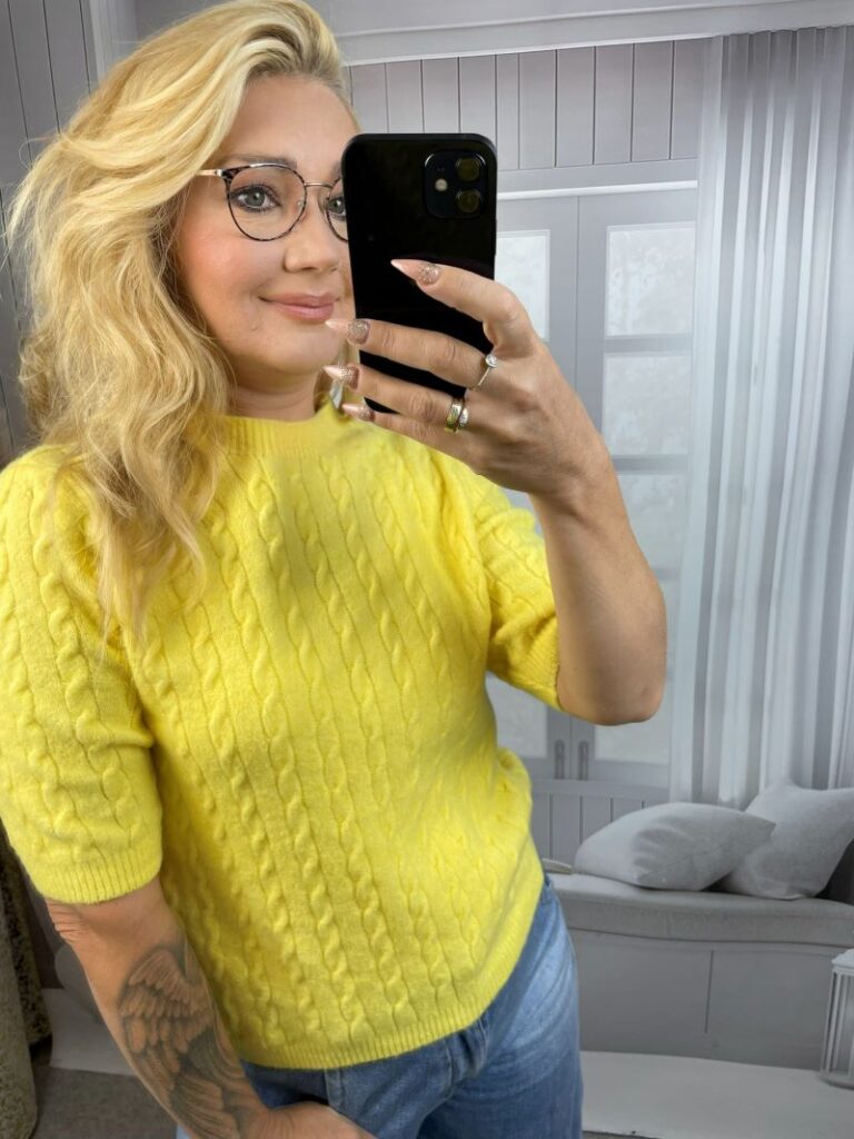 Sweter w Warkocze - Żólty